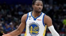 萨纳西斯-阿德托昆博欧锦赛神级表现助雄鹿队续约，职业生涯转折点